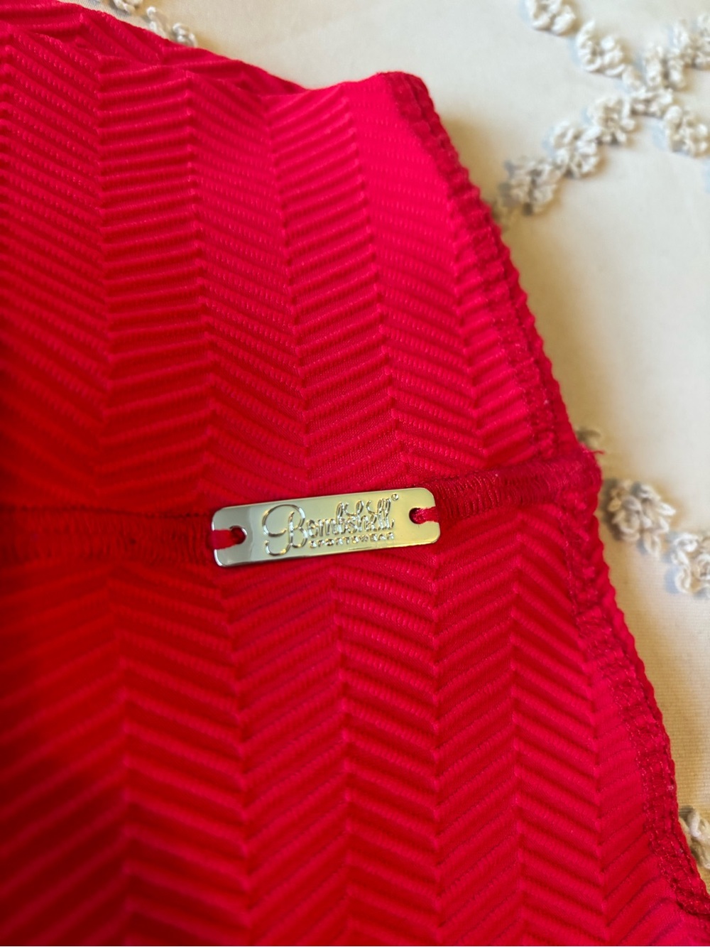 Bombshell Bright Red Textured Leggings